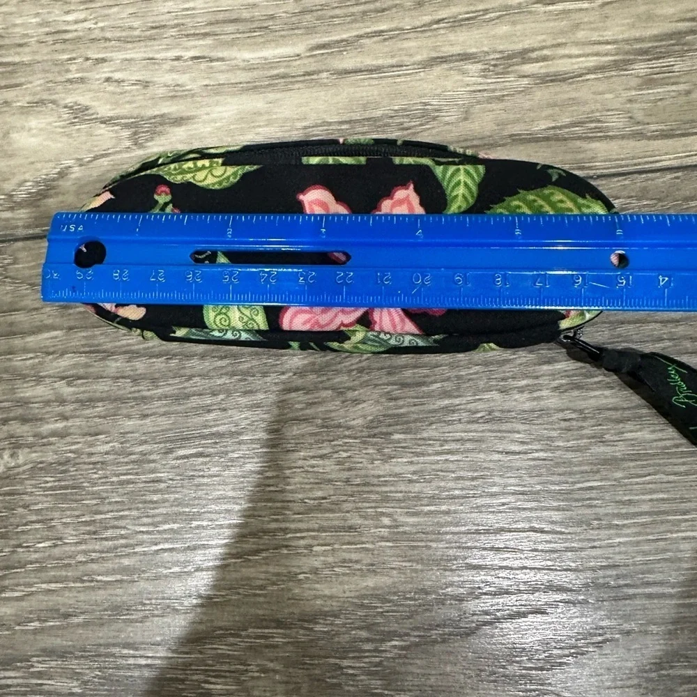 🌸 Vera Bradley Multicolor Sunglasses Case - Pre-Loved - Picture 4 of 4